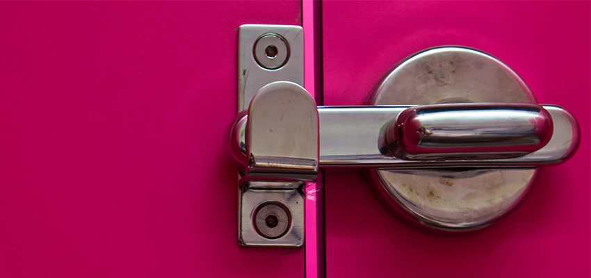 Childproof Gate Lock in San Clemente, California